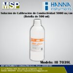 Solución de calibración de conductividad 5000 uS/cm Hanna Instruments de 500 ml modelo HI 7039L.