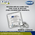 Paquete de 100 sobres de reactivo DPD de cloro total Hach modelo 21056-69 para muestras de 10 ml.